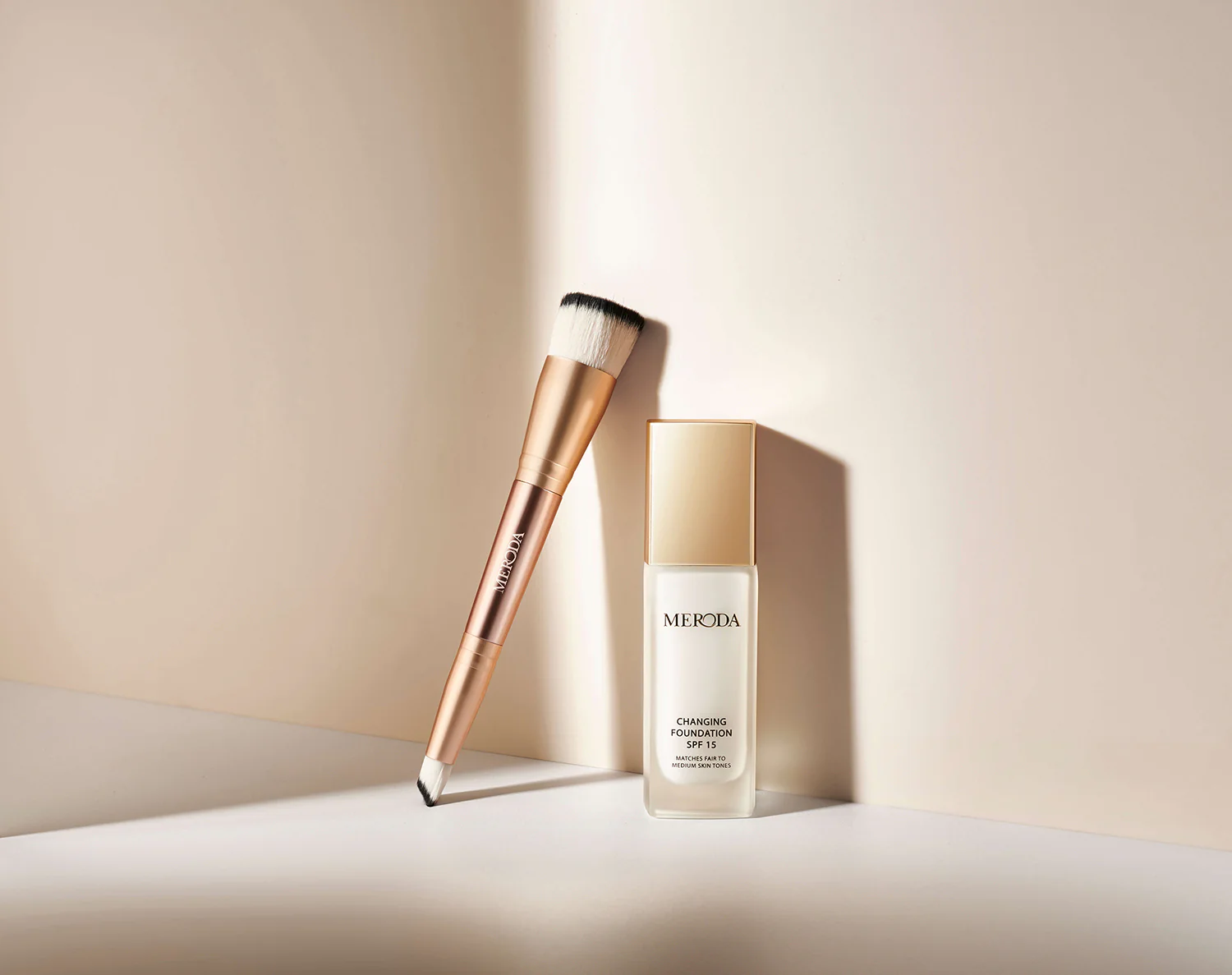 2-in-1 Build & Conceal Brush - Image 3